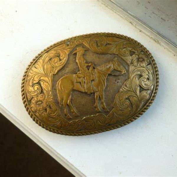 crumrine belt buckle