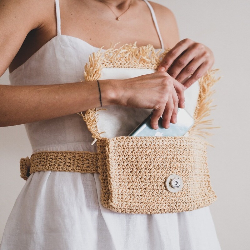 Straw belt bag
